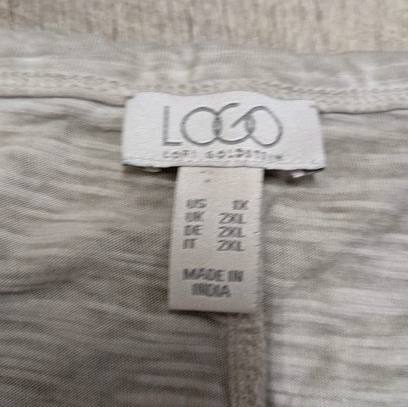 LOGO by Lori Goldstein Beige Flowy Hem Top - Picture 8 of 8